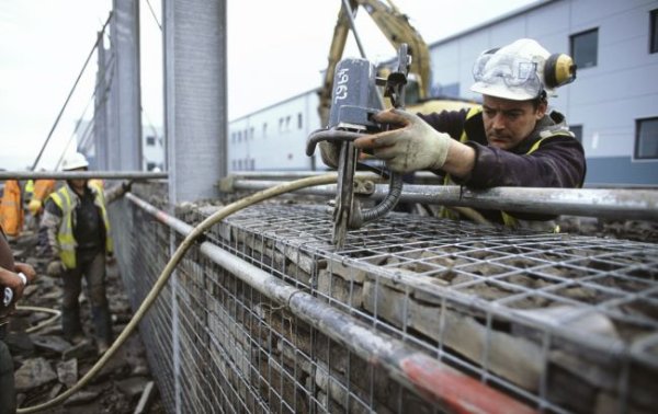Нерухомість під обстрілами: де в Україні найдешевше житло та чи є на нього попит
Нерухомість під обстрілами: де в Україні найдешевше житло та чи є на нього попит