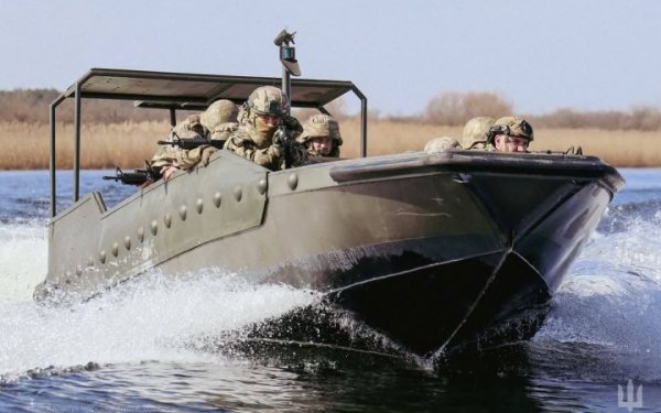 Генштаб: найбільша кількість боєзіткнень з початку доби відбулась Лиманському та Покровському напрямках
Генштаб: найбільша кількість боєзіткнень з початку доби відбулась Лиманському та Покровському напрямках