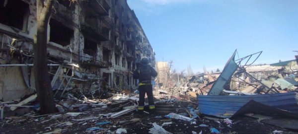 Кількість жертв унаслідок удару РФ по Добропіллю на Донеччині зросла (оновлено)
Кількість жертв унаслідок удару РФ по Добропіллю на Донеччині зросла (оновлено)
