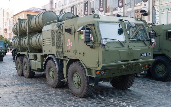 Нова ракета “Довгий Нептун” має дальність 1000 кілометрів, ‒ Зеленський
Нова ракета “Довгий Нептун” має дальність 1000 кілометрів, ‒ Зеленський