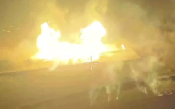 На Курщині горить газовимірювальна станція "Суджа"
На Курщині горить газовимірювальна станція "Суджа"
