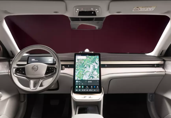 Volvo представив флагманський електромобіль ES90
Volvo представив флагманський електромобіль ES90