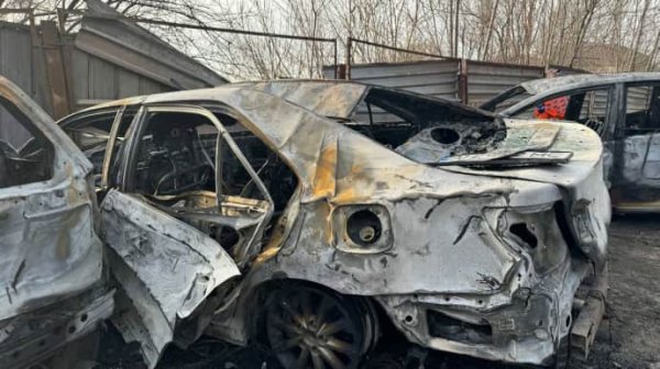 Атака на Днепр: 3 пострадавших, повреждены предприятия, многоэтажки и более 60 авто Атака на Днепр: 3 пострадавших, повреждены предприятия, многоэтажки и более 60 авто