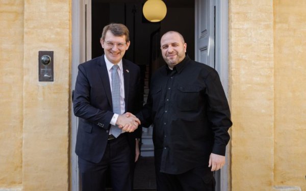 Умєров зустрівся з главою Міноборони Данії перед засіданням Nordic Baltic 8
Умєров зустрівся з главою Міноборони Данії перед засіданням Nordic Baltic 8