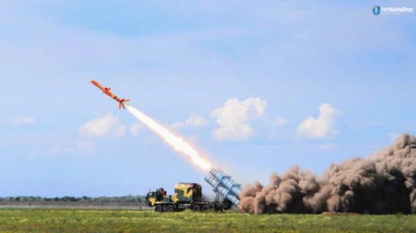 Зеленский: "Длинный Нептун" прошел успешное боевое применение Зеленский: "Длинный Нептун" прошел успешное боевое применение