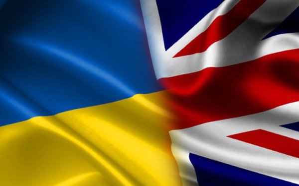 Уряд Британії привітав телефонні переговори Трампа та Путіна
Уряд Британії привітав телефонні переговори Трампа та Путіна