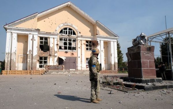 Армія РФ продовжує просуватися у Курській області: актуальні карти боїв
Армія РФ продовжує просуватися у Курській області: актуальні карти боїв