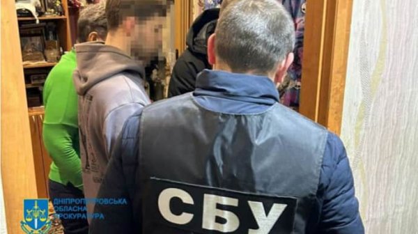 В Павлограде мужчина заманил наряд полиции в ловушку, чтобы взорвать: его задержали В Павлограде мужчина заманил наряд полиции в ловушку, чтобы взорвать: его задержали