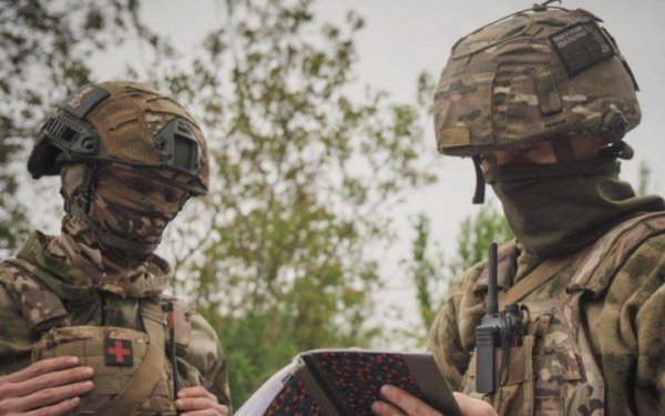 Росіяни атакували дроном територію лікарні в Херсоні
Росіяни атакували дроном територію лікарні в Херсоні