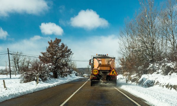 Як страховики визначають кінець зими: важливі дати для водіїв
Як страховики визначають кінець зими: важливі дати для водіїв