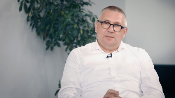 Мариуш Качмарек покидает пост заместителя председателя правления Приватбанка
Мариуш Качмарек покидает пост заместителя председателя правления Приватбанка