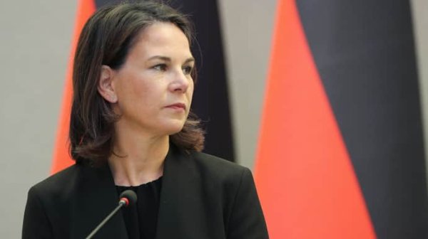 В Германии анонсировали новые поставки оружия Украине В Германии анонсировали новые поставки оружия Украине