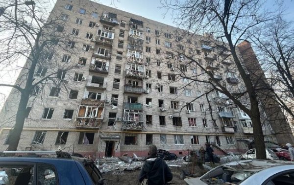 Масштабні пожежі, потрощені будинки і ресторан: як виглядає Дніпро після масованої атаки
Масштабні пожежі, потрощені будинки і ресторан: як виглядає Дніпро після масованої атаки