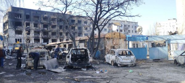 Кількість жертв унаслідок удару РФ по Добропіллю на Донеччині зросла (оновлено)
Кількість жертв унаслідок удару РФ по Добропіллю на Донеччині зросла (оновлено)