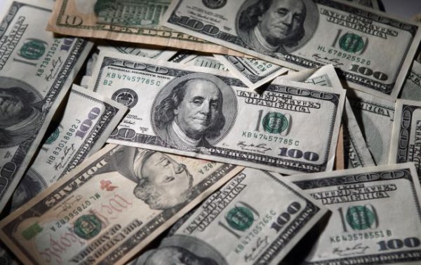 Що буде з курсом долара та як на валютний ринок України вплинуть торгові війни Трампа
Що буде з курсом долара та як на валютний ринок України вплинуть торгові війни Трампа