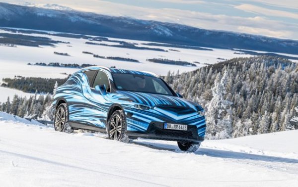 Mercedes-Benz показав електричний кросовер GLC: перші фото та технічні подробиці
Mercedes-Benz показав електричний кросовер GLC: перші фото та технічні подробиці