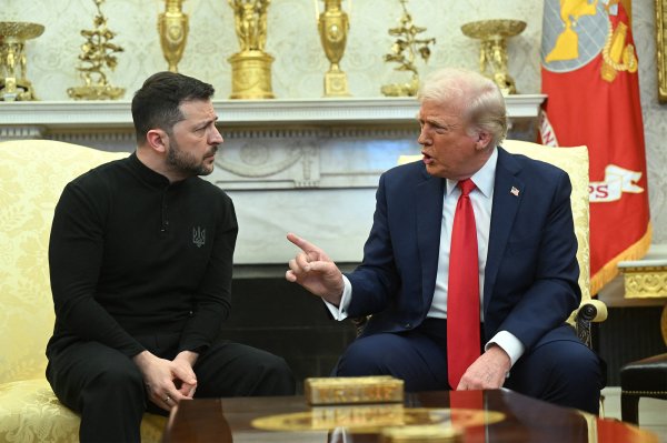 Вибори, Трамп і перемир'я. Чого бояться і до чого готуються у владі та опозиції
Вибори, Трамп і перемир'я. Чого бояться і до чого готуються у владі та опозиції