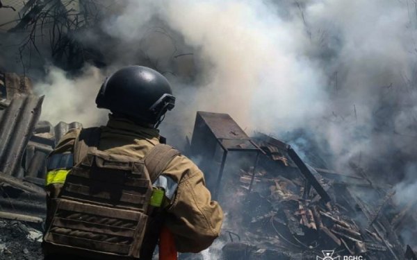 Російська армія вдарила з артилерії по громаді на Миколаївщині
Російська армія вдарила з артилерії по громаді на Миколаївщині