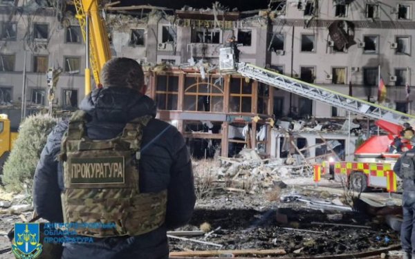 У лікарні помер чоловік, який постраждав через ракетний удар по готелю в Кривому Роз
У лікарні помер чоловік, який постраждав через ракетний удар по готелю в Кривому Роз