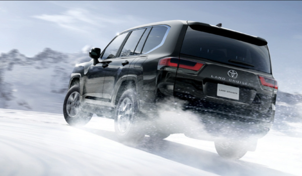 Toyota Land Cruiser 300 оновили: названі ціни та ключові зміни
Toyota Land Cruiser 300 оновили: названі ціни та ключові зміни