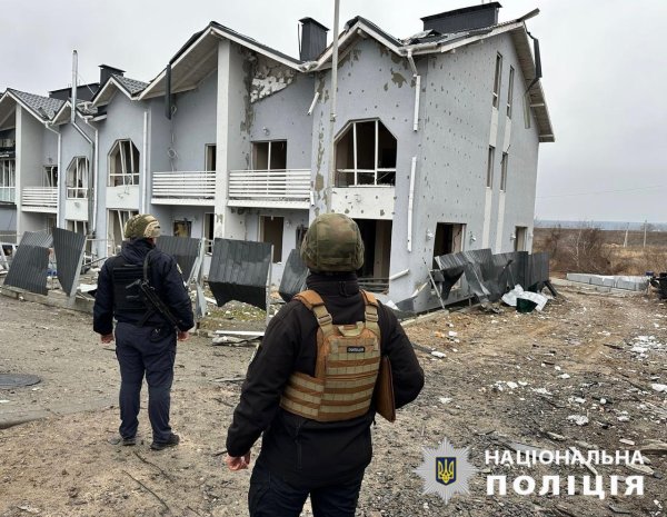 У Київській області через російські обстріли постраждали люди
У Київській області через російські обстріли постраждали люди