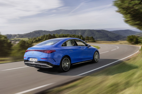792 км на одном заряде: Mercedes-Benz представила новое поколение CLA (фото)
                    