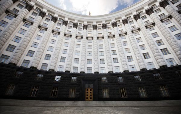 Уряд встановив надбавку до зарплати за знання англійської мови: кого це стосується
Уряд встановив надбавку до зарплати за знання англійської мови: кого це стосується