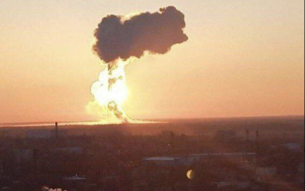 Генштаб: унаслідок атаки по "Енгельсу" ворог втратив 96 крилатих ракет. Росія хотіла використати їх у трьох ударах
Генштаб: унаслідок атаки по "Енгельсу" ворог втратив 96 крилатих ракет. Росія хотіла використати їх у трьох ударах