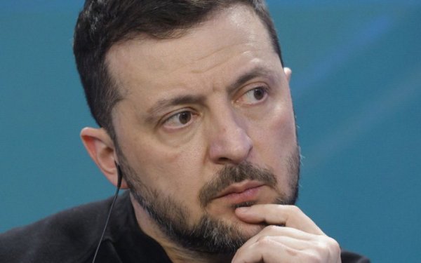 Зеленський хоче від МЗС звіт про вихід США з групи розслідування агресії РФ
Зеленський хоче від МЗС звіт про вихід США з групи розслідування агресії РФ
