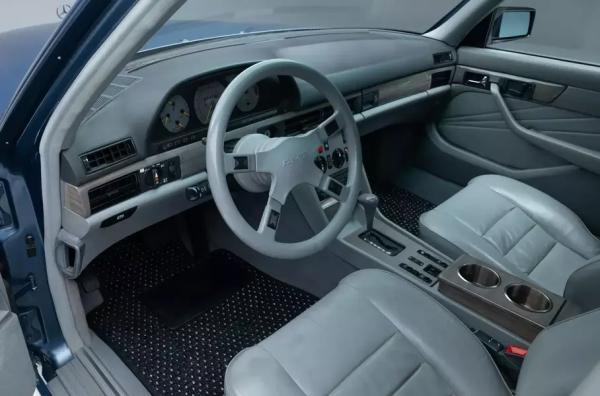 З ексклюзивним тюнінгом: унікальний Mercedes-Benz 500 SEL продадуть на аукціоні
З ексклюзивним тюнінгом: унікальний Mercedes-Benz 500 SEL продадуть на аукціоні