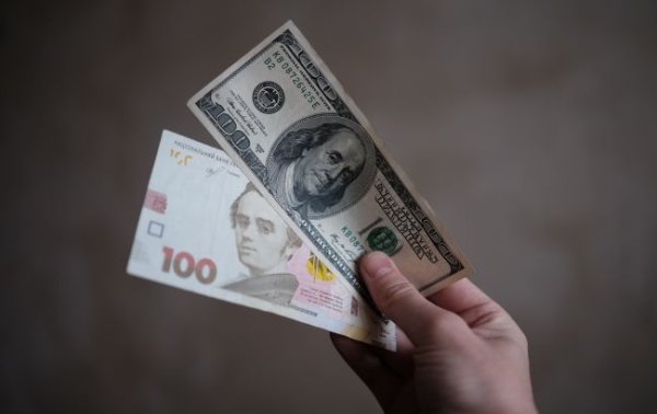 НБУ різко підвищив курс долара на початку березня
НБУ різко підвищив курс долара на початку березня