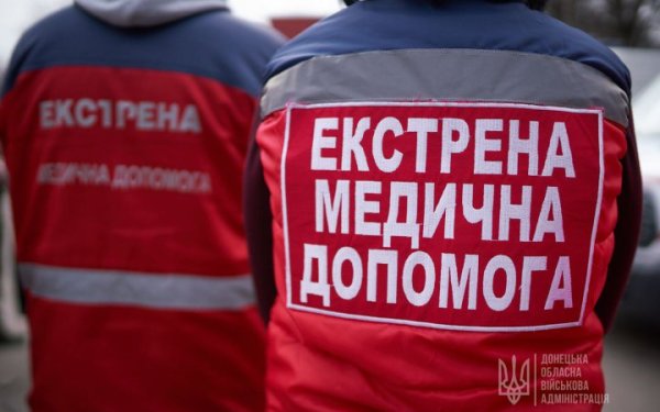 Росіяни скинули на жителя Херсона вибухівку з БпЛА
Росіяни скинули на жителя Херсона вибухівку з БпЛА