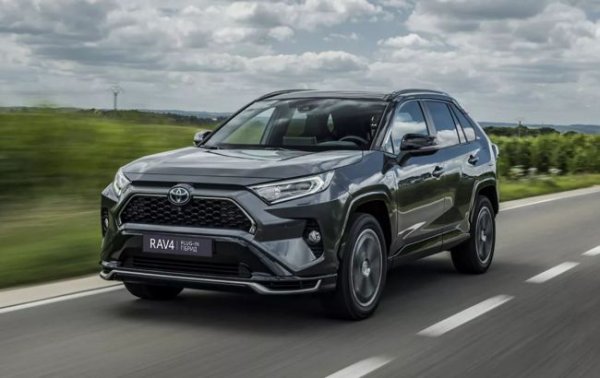 У світі ростуть черги на гібриди Toyota: у компанії назвали причину
У світі ростуть черги на гібриди Toyota: у компанії назвали причину