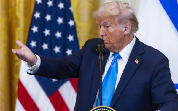 Трамп: представники США та України обговорили, “хто отримає велику електростанцію”
Трамп: представники США та України обговорили, “хто отримає велику електростанцію”