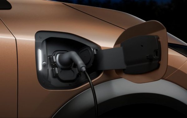 Виробник iPhone випускатиме електромобілі для Nissan
Виробник iPhone випускатиме електромобілі для Nissan