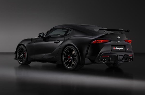 Дорожче Porsche 911: Toyota представила лімітовану серію суперкара GR Supra
Дорожче Porsche 911: Toyota представила лімітовану серію суперкара GR Supra