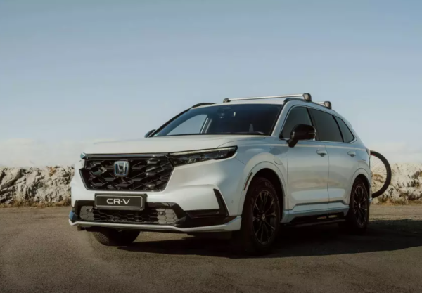 Honda представила гібридний кросовер CR-V з вбудованим "мініготелем": подробиці
Honda представила гібридний кросовер CR-V з вбудованим "мініготелем": подробиці