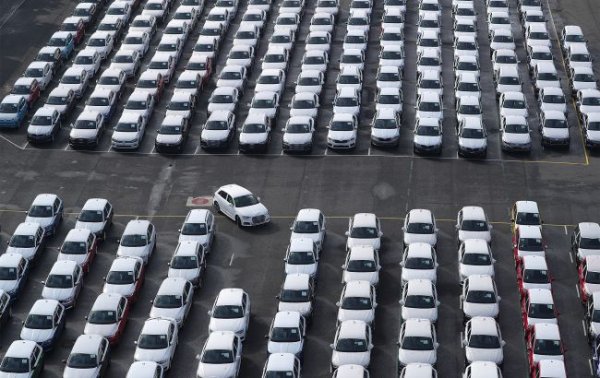 Через мита Трампа: сотні автомобілів Audi застряли у портах США, їх майбутнє під питанням
Через мита Трампа: сотні автомобілів Audi застряли у портах США, їх майбутнє під питанням