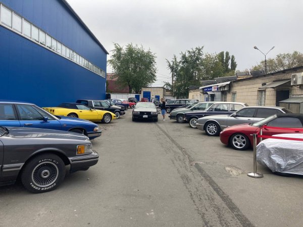 Сотні яскравих авто: технічний фестиваль Old Car Land пройде у музеї "Колеса Історії"
Сотні яскравих авто: технічний фестиваль Old Car Land пройде у музеї "Колеса Історії"