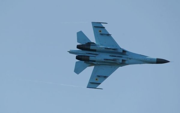 ЗСУ втратили Су-27 під час атаки дронів, пілот встиг врятуватись: деталі
ЗСУ втратили Су-27 під час атаки дронів, пілот встиг врятуватись: деталі