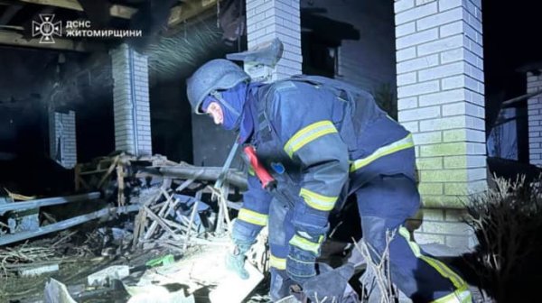 Двое полицейских пострадали во время атаки на Житомирщину - ОВА Двое полицейских пострадали во время атаки на Житомирщину - ОВА