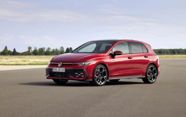 З новим двигуном: спортивний Volkswagen Golf GTI стане потужнішим
З новим двигуном: спортивний Volkswagen Golf GTI стане потужнішим