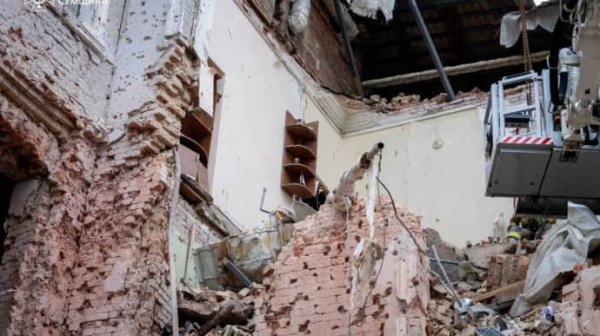 Количество жертв российского удара по Сумам возросло до 35 Количество жертв российского удара по Сумам возросло до 35