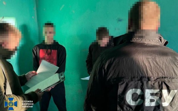 Школярка, студенти та наркоторговець: СБУ затримала ще 4-х паліїв у різних регіонах України
Школярка, студенти та наркоторговець: СБУ затримала ще 4-х паліїв у різних регіонах України