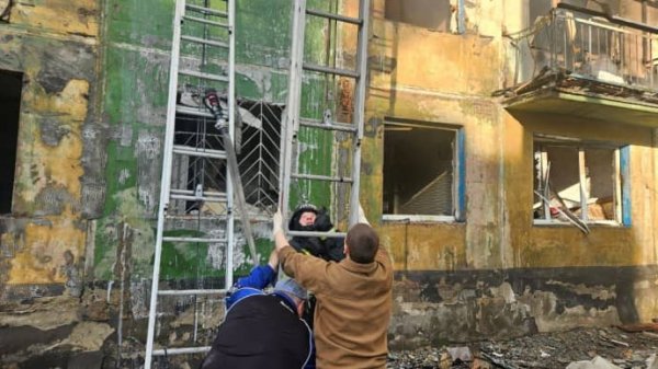 Россияне ударили по Павлограду: погибли 2 взрослых и ребенок, еще 14 человек ранены &ndash; ОВА
