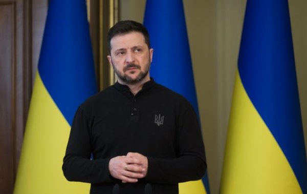 Зеленський відреагував на слова Трампа: питання НАТО в угоді про надра немає і не було
Зеленський відреагував на слова Трампа: питання НАТО в угоді про надра немає і не було