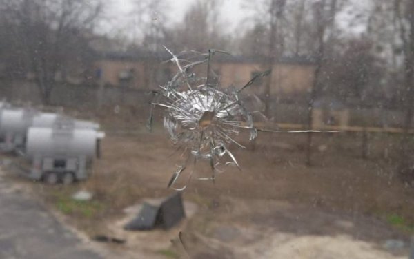У Києві невідомі обстріляли будівлю Київтеплоенерго, загрози припинення тепло- та енергопостачання немає
У Києві невідомі обстріляли будівлю Київтеплоенерго, загрози припинення тепло- та енергопостачання немає