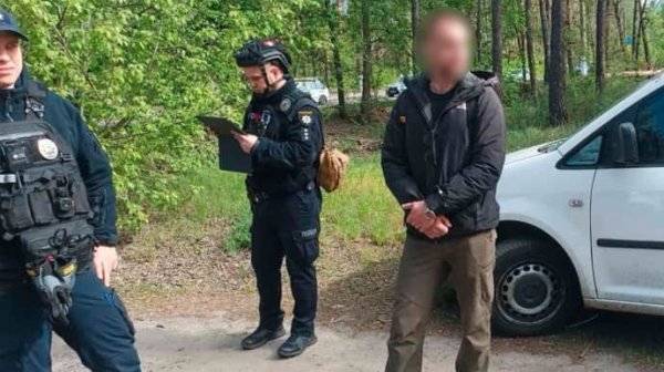Полиция: В Харькове мужчина угрожал ножом сотруднику ТЦК Полиция: В Харькове мужчина угрожал ножом сотруднику ТЦК