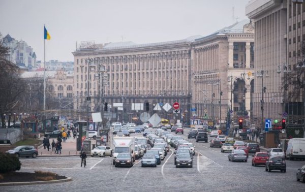 У Києві для водіїв запроваджене важливе сезонне правило: що потрібно знати
У Києві для водіїв запроваджене важливе сезонне правило: що потрібно знати