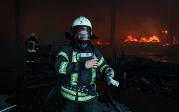 Росіяни масовано атакували Київ дронами і ракетами: що відомо про наслідки
Росіяни масовано атакували Київ дронами і ракетами: що відомо про наслідки
